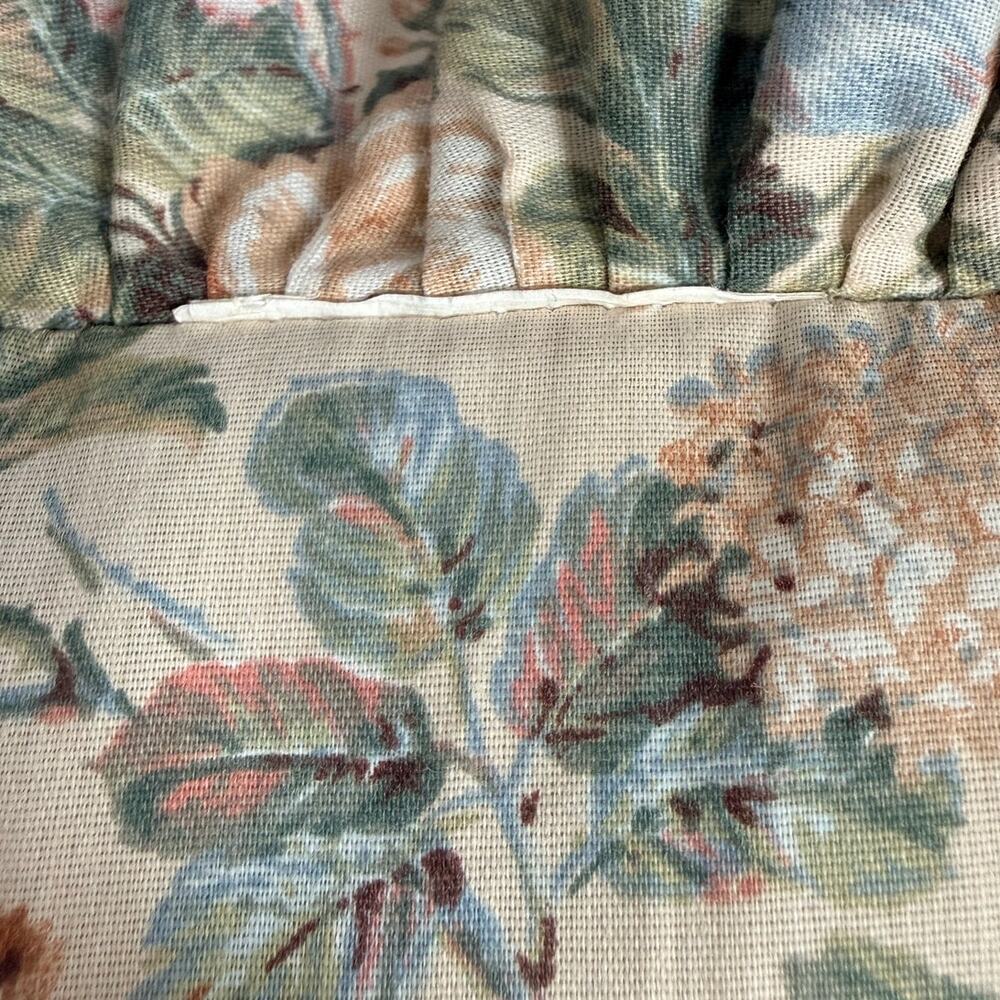 VTG Floral Ruffled Throw Pillows Cottagecore Shabby Chic Grandmacore Cluttercore - Picture 4 of 5